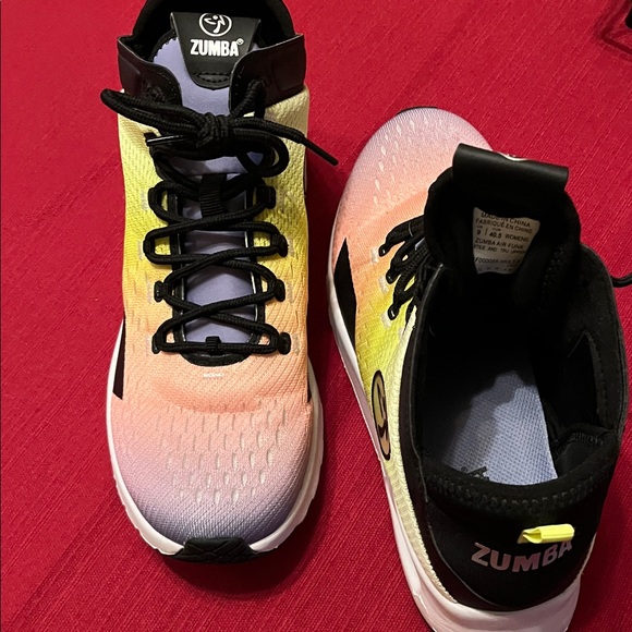 Zumba Fitness Women's Air Funk Shoes these have no sign of wear - Picture 4 of 7